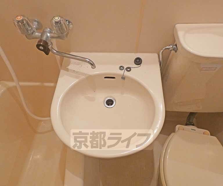 洗面設備　洗面台です。