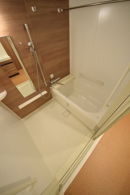 バス・シャワールーム　☆お問い合わせはお早めに☆