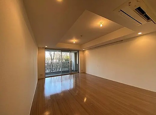 居室・リビング　※別部屋参考写真