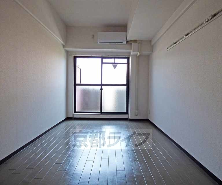 居室・リビング　広くて綺麗なお部屋です。