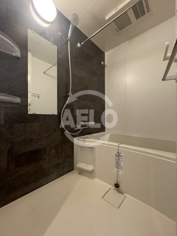 バス・シャワールーム　クレストコート靭公園THE CLASS　浴室