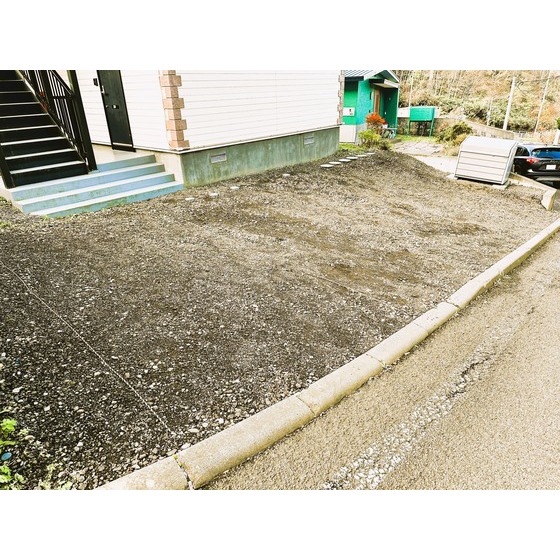 駐車場　駐車場