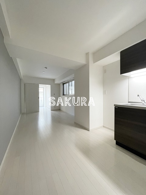 居室・リビング　開放感のあるゆったりとしたお部屋です♪