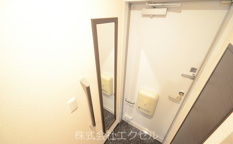 玄関　同等タイプのイメージ写真です。