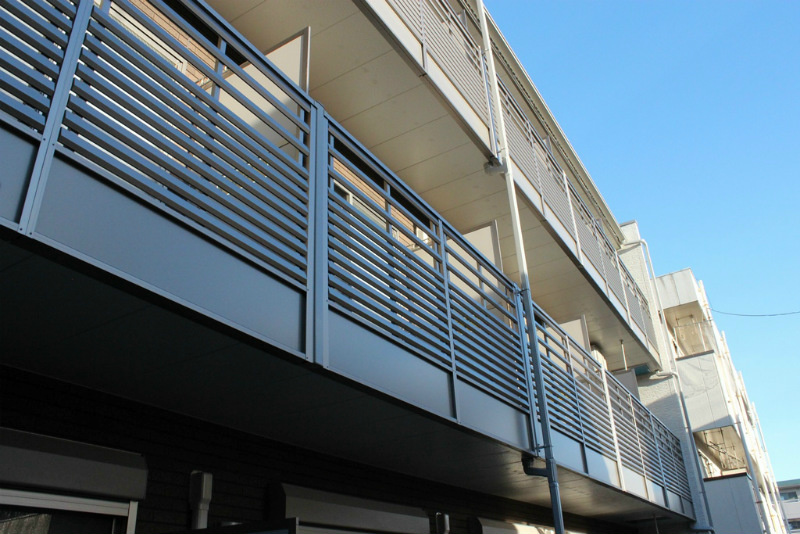 バルコニー　南西向きで日当たり良好です。