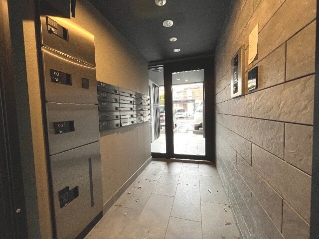 ロビー　宅配ボックス有