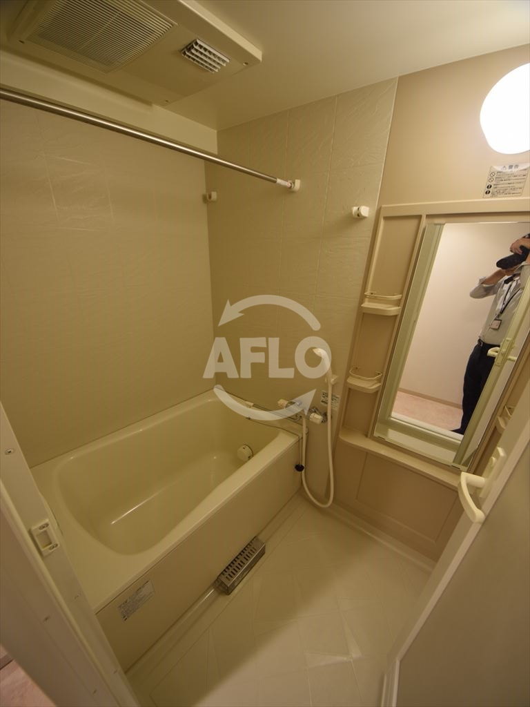 バス・シャワールーム　レジュールアッシュ天王寺　浴室