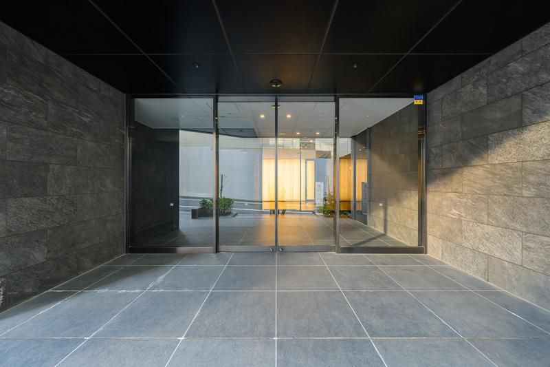エントランス　建物の内部です