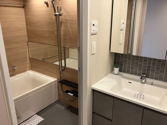 バス・シャワールーム