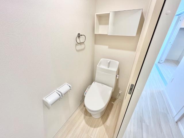 トイレ　シャワー付トイレ