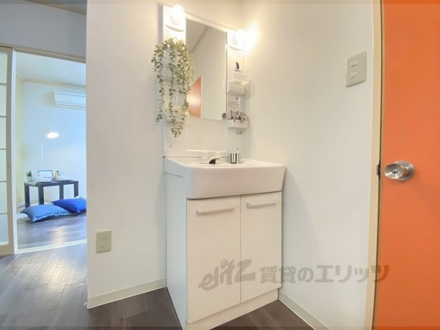 洗面設備　独立洗面台