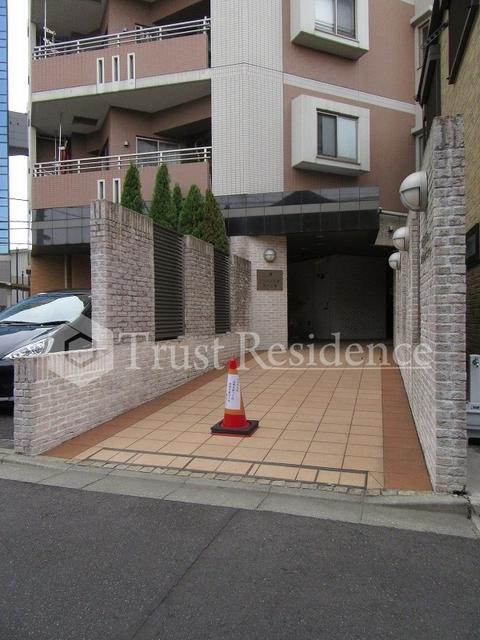 エントランス　エントランス前