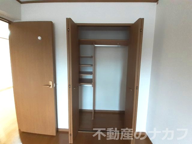 収納　※同タイプの部屋写真です