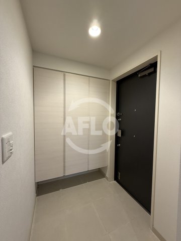 玄関　ジオ新町　玄関