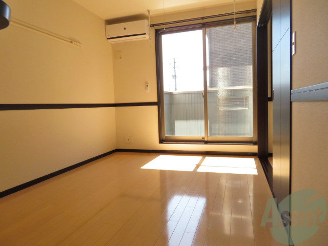 居室・リビング　９．８帖のＬＤＫです。とても広々していますね