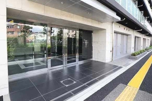 エントランス　エントランス