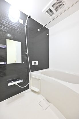 バス・シャワールーム　■浴室暖房乾燥機能付きバス♪