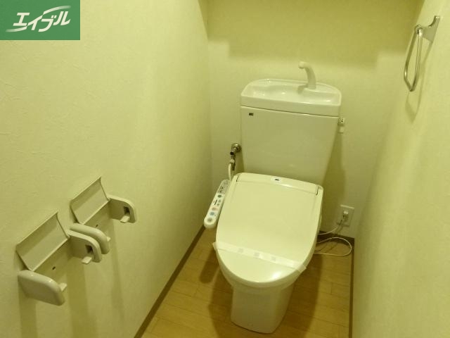 トイレ　シャワー付トイレ