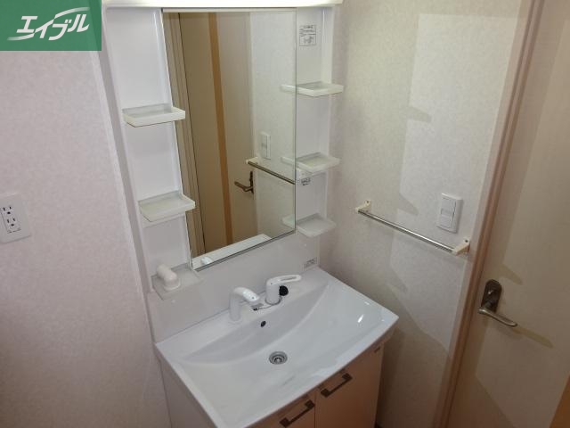 洗面設備　洗髪洗面化粧台