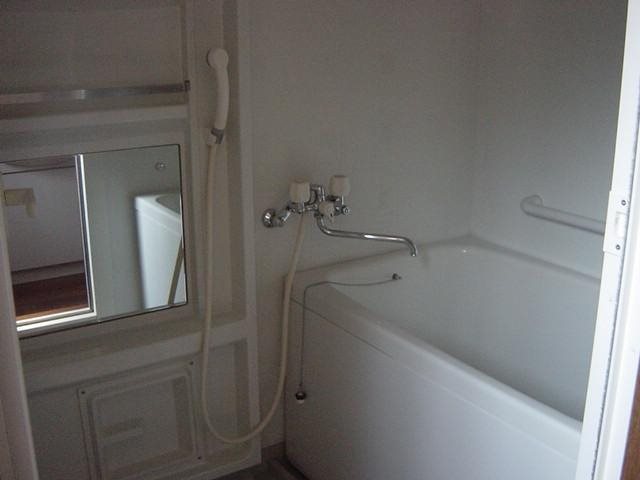 バス・シャワールーム　浴室　※別号室参考写真