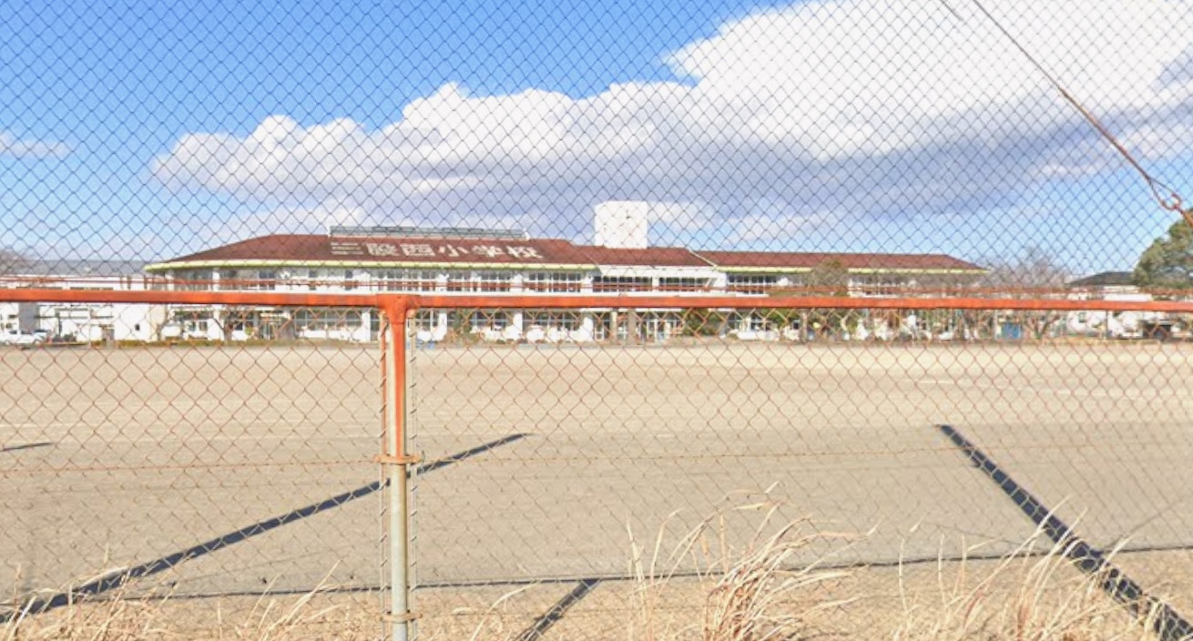 小学校　三股町立三股西小学校（小学校）まで1678m