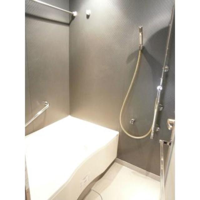 バス・シャワールーム　※写真は同タイプ住戸です。