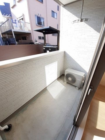 バルコニー　外からの目が気にならないバルコニーで洗濯物が干せます