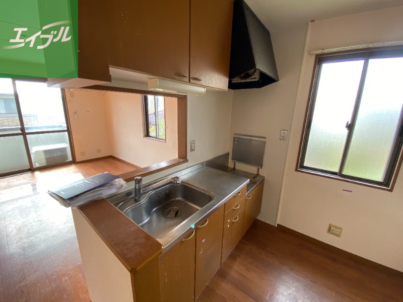 キッチン　給湯リモコン