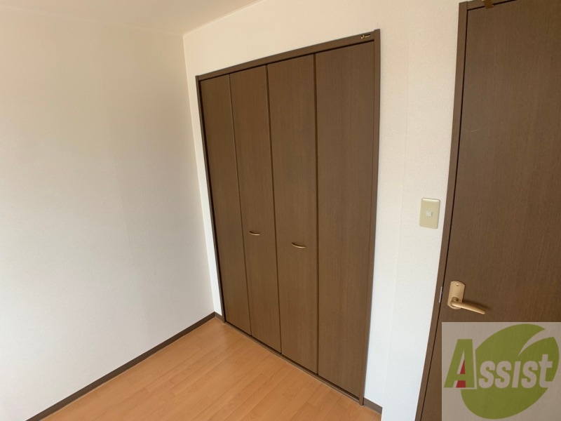 収納　クローゼットがありました。お洋服や荷物はここへ