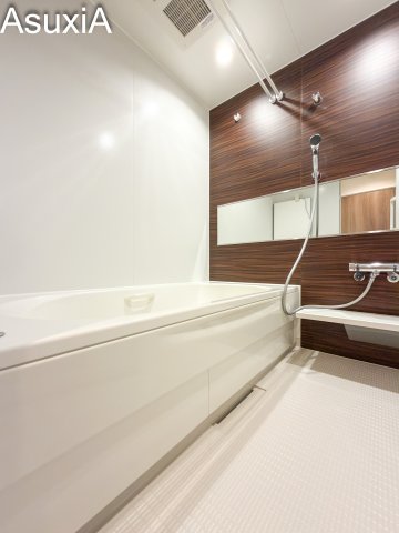 バス・シャワールーム　※別部屋の参考写真です