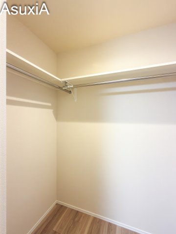 収納　※別部屋の参考写真です