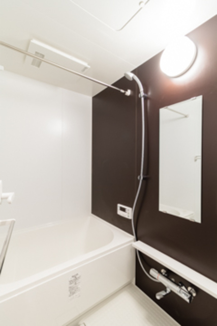 バス・シャワールーム　※写真は同タイプ住戸です。
