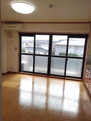 居室・リビング　おしゃれな居間です