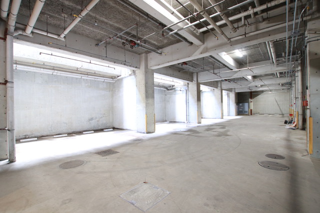 駐車場　駐車場（有料・要空き確認）