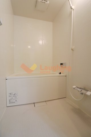 バス・シャワールーム　ゆったり過ごせるお風呂です