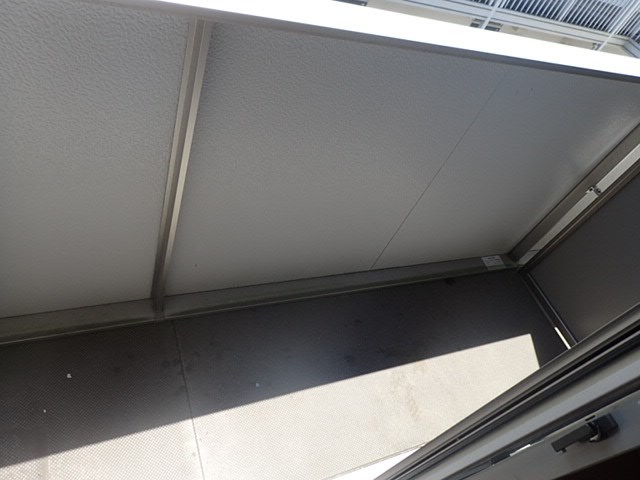 バルコニー　203参照