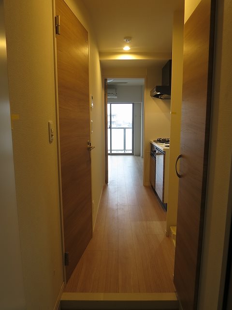 玄関　※参考写真