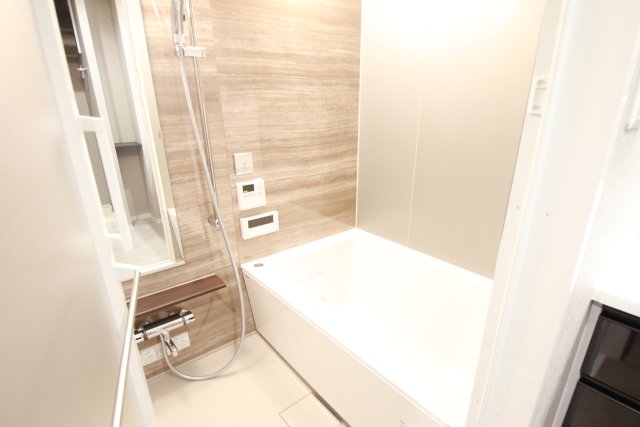 バス・シャワールーム　※別号室の参考写真です※