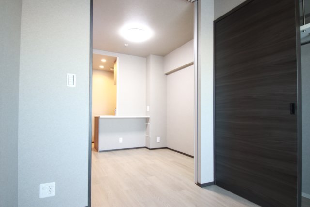 居室・リビング　※別号室の参考写真です※