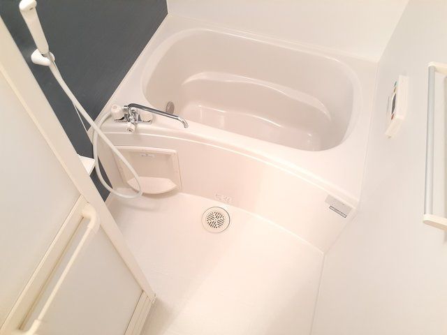 バス・シャワールーム　お風呂です