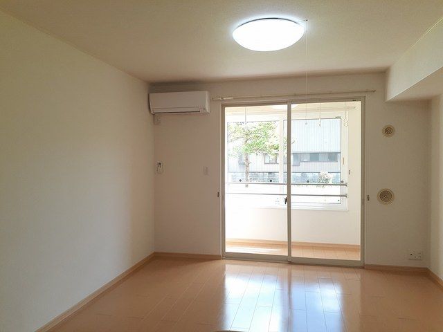 居室・リビング　使いやすい居間です