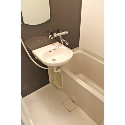 バス・シャワールーム　家具家電付きマンション