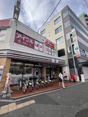 コンビニ　セブンイレブン 大阪東三国駅北口店（コンビニ）まで48m