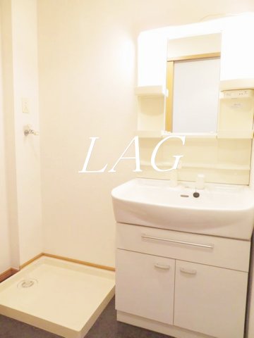 洗面設備　独立洗面台です。