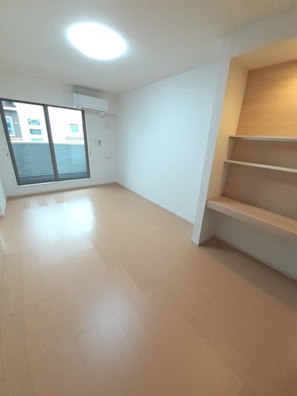 居室・リビング　図面と現状に相違がある場合には現状を優先