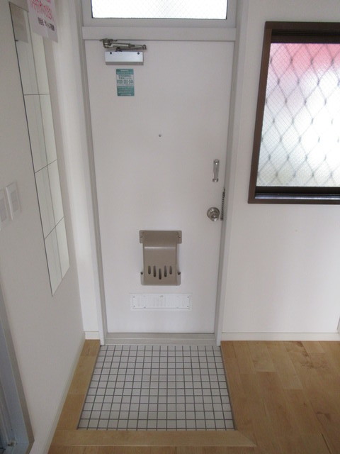 玄関　※別部屋同間取り写真・内装異なります