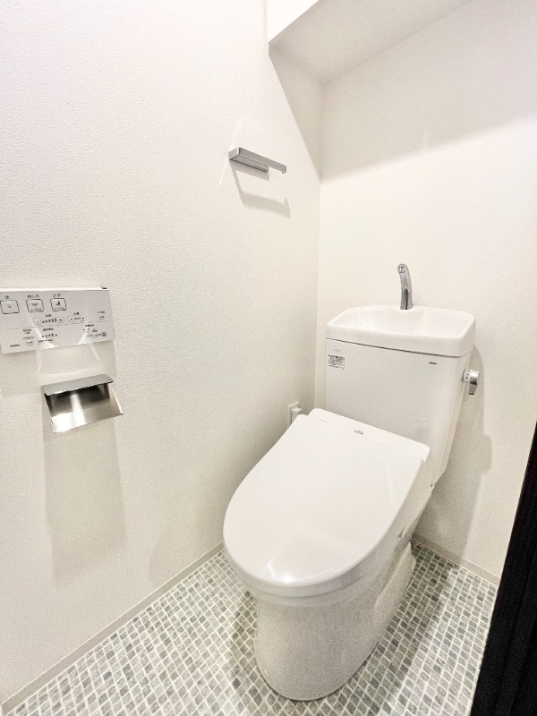 トイレ　※同タイプ室内参照