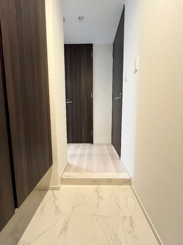 玄関　※同タイプ室内参照