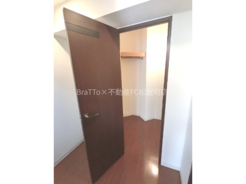 収納　収納（ウォークインクローゼット付）