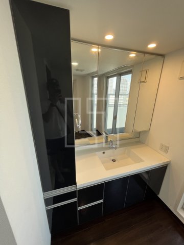 洗面設備　アステリオ北堀江 ザ・メトロタワー　独立洗面化粧台